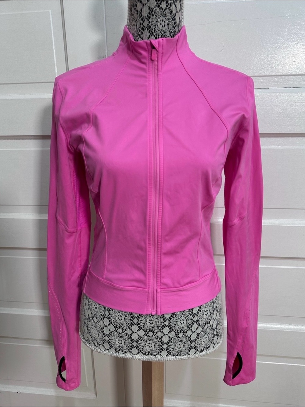 Lululemon Final Mile Jacket Size 8 Dark Prism Pink Flattering Define Fit $128